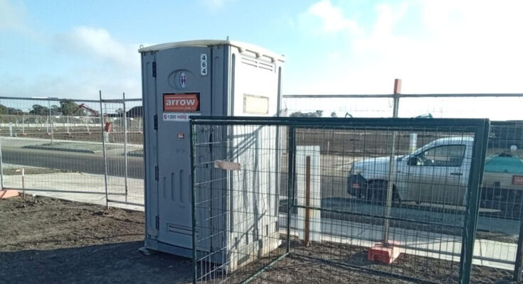 Why Hiring Temporary Fencing and Portable Toilets is Crucial for Your Project